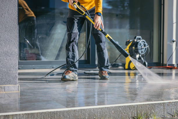 Professional Pressure Washing Services in Parkway, CA
